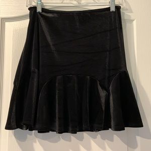 Black Velvet Ruffle Skirt | Medium